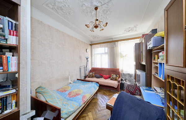 Продам многокомнатную квартиру, Свечной пер, 27А, Санкт-Петербург г