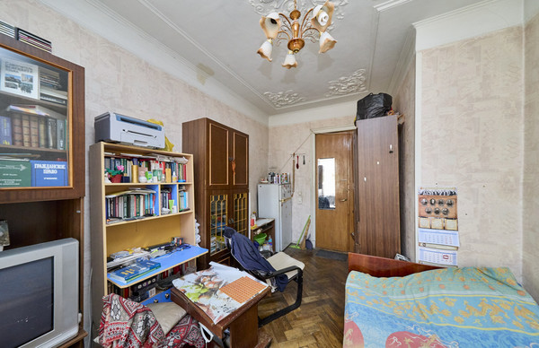 Продам многокомнатную квартиру, Свечной пер, 27А, Санкт-Петербург г