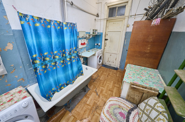 Продам многокомнатную квартиру, Свечной пер, 27А, Санкт-Петербург г