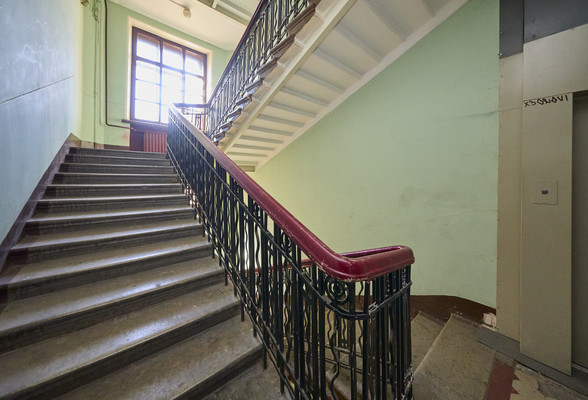 Продам многокомнатную квартиру, Свечной пер, 27А, Санкт-Петербург г