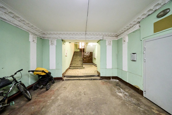 Продам многокомнатную квартиру, Свечной пер, 27А, Санкт-Петербург г