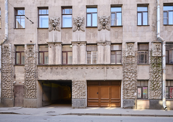 Продам многокомнатную квартиру, Свечной пер, 27А, Санкт-Петербург г