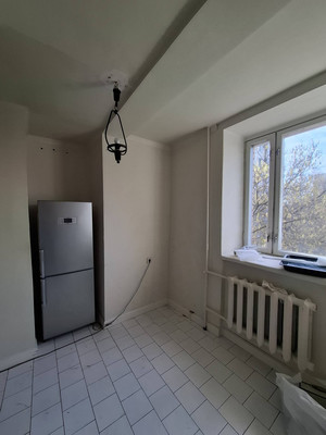 Продам двухкомнатную (2-комн.) квартиру, Паршина ул, 35к1, Москва г