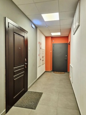 Продам двухкомнатную (2-комн.) квартиру, Глухарская ул, 30, Санкт-Петербург г