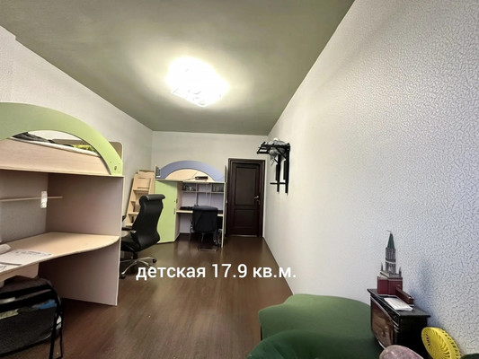 Продам трехкомнатную (3-комн.) квартиру, В мкр, 15А, Троицк г