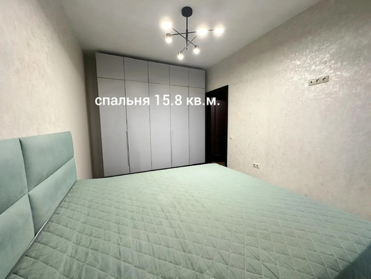 Продам трехкомнатную (3-комн.) квартиру, В мкр, 15А, Троицк г