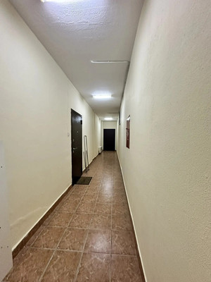 Продам трехкомнатную (3-комн.) квартиру, В мкр, 15А, Троицк г