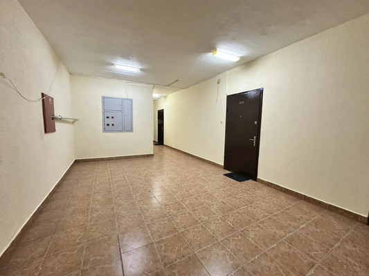 Продам трехкомнатную (3-комн.) квартиру, В мкр, 15А, Троицк г