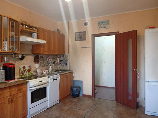 Продам трехкомнатную (3-комн.) квартиру, Стародеревенская ул, 20к2, Санкт-Петербург г