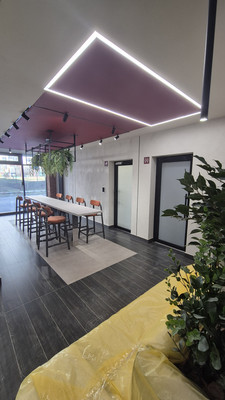 Продам трехкомнатную (3-комн.) квартиру, Карпинского ул, 11, Пермь г