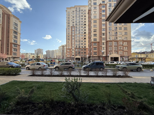 Продам двухкомнатную (2-комн.) квартиру, Крымской весны ул, 5к5к4, Мирное с