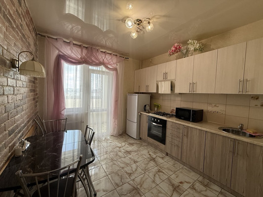 Продам однокомнатную (1-комн.) квартиру, Крымской весны ул, 1кк5, Мирное с