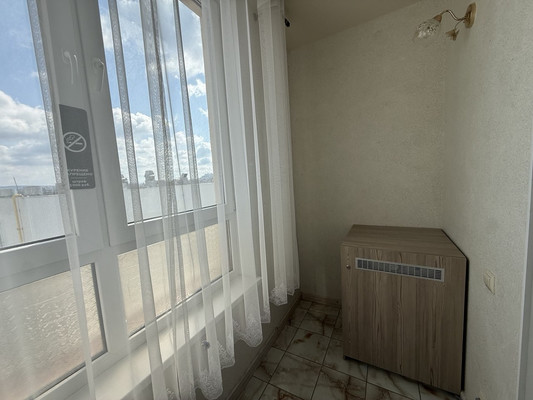 Продам однокомнатную (1-комн.) квартиру, Крымской весны ул, 1кк5, Мирное с