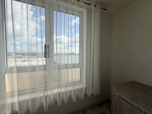 Продам однокомнатную (1-комн.) квартиру, Крымской весны ул, 1кк5, Мирное с