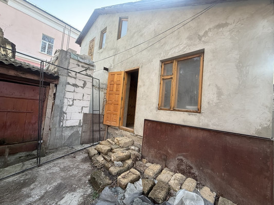 Продам двухкомнатную (2-комн.) квартиру, Жуковского ул, 21, Симферополь г