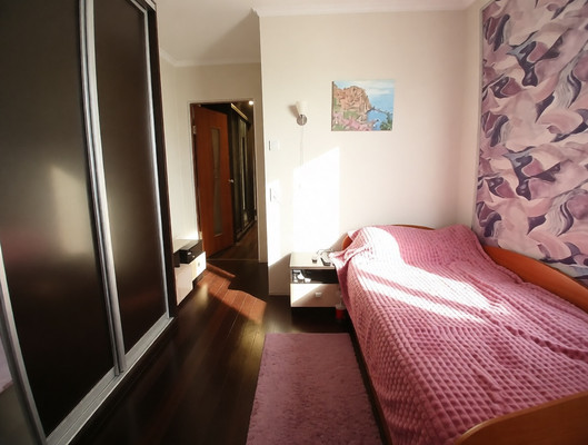 Продам трехкомнатную (3-комн.) квартиру, Видова ул, 160а, Новороссийск г
