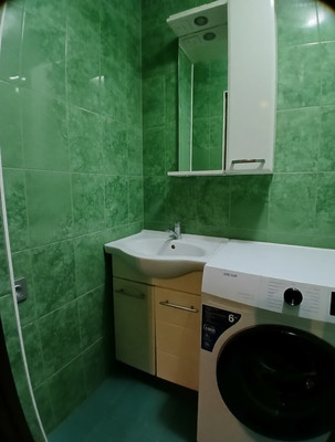 Продам трехкомнатную (3-комн.) квартиру, Видова ул, 160а, Новороссийск г