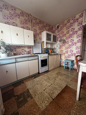 Продам трехкомнатную (3-комн.) квартиру, Куйбышева ул, 31, Симферополь г