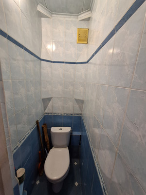 Продам трехкомнатную (3-комн.) квартиру, Ленина ул, 94, Волгодонск г