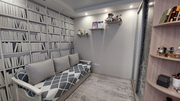 Продам трехкомнатную (3-комн.) квартиру, Восточно-Кругликовская ул, 76/4, Краснодар г