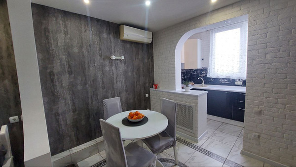 Продам трехкомнатную (3-комн.) квартиру, Восточно-Кругликовская ул, 76/4, Краснодар г