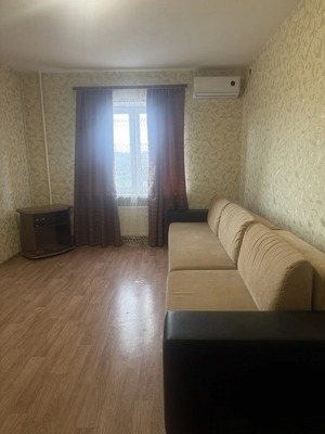 Продам однокомнатную (1-комн.) квартиру, Авиаторов пр-кт, 4, Армавир г