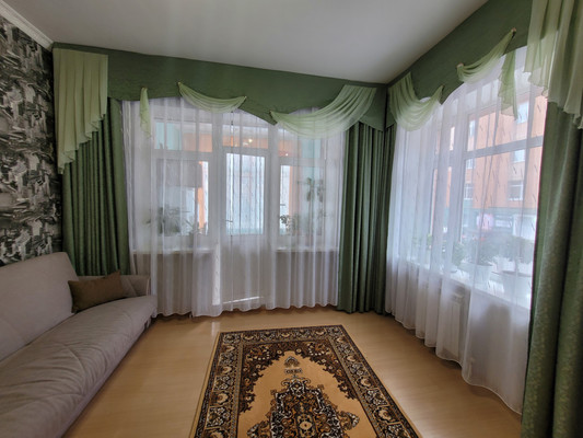 Продам двухкомнатную (2-комн.) квартиру, Дунина-Горкавича ул, 8, Ханты-Мансийск г