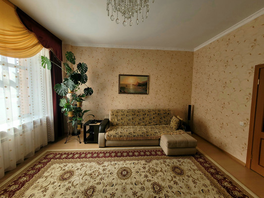 Продам двухкомнатную (2-комн.) квартиру, Дунина-Горкавича ул, 8, Ханты-Мансийск г