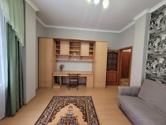 Продам двухкомнатную (2-комн.) квартиру, Дунина-Горкавича ул, 8, Ханты-Мансийск г