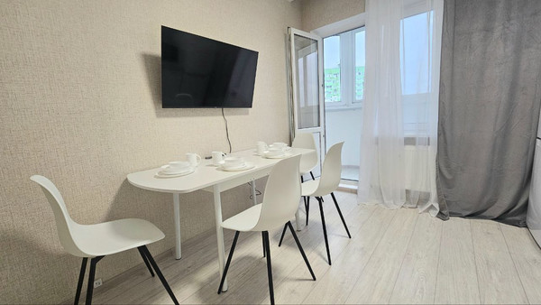 Сдам двухкомнатную (2-комн.) квартиру, им. Героя Советского Союза Якова Кобзаря ул, 17, Краснодар г