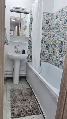 Сдам двухкомнатную (2-комн.) квартиру, им. Героя Советского Союза Якова Кобзаря ул, 17, Краснодар г