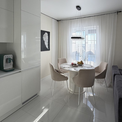 Продам трехкомнатную (3-комн.) квартиру, Парк Апрель ул, 42, Апрелевка г