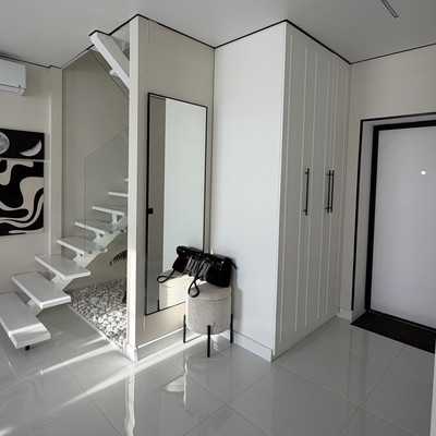 Продам трехкомнатную (3-комн.) квартиру, Парк Апрель ул, 42, Апрелевка г