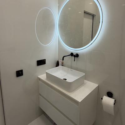 Продам трехкомнатную (3-комн.) квартиру, Парк Апрель ул, 42, Апрелевка г