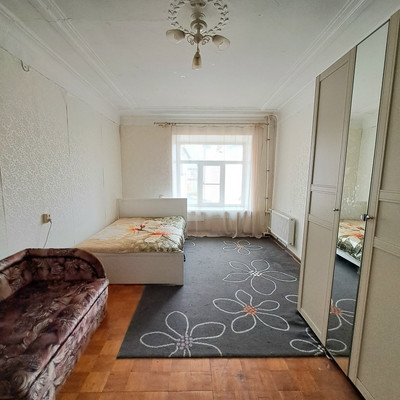 Продам комнату в 5-комн. квартире, Верейская ул, 46, Санкт-Петербург г