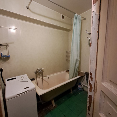 Продам комнату в 5-комн. квартире, Верейская ул, 46, Санкт-Петербург г