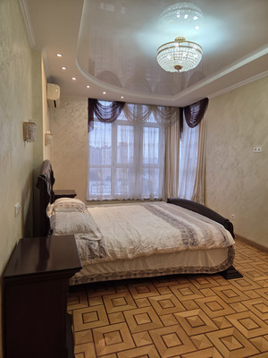 Продам трехкомнатную (3-комн.) квартиру, им. Достоевского ул, 84/1, Краснодар г