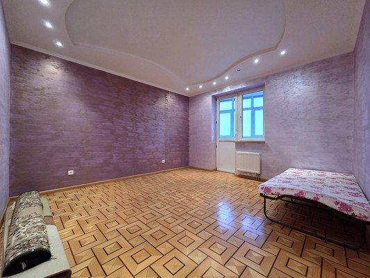 Продам трехкомнатную (3-комн.) квартиру, им. Достоевского ул, 84/1, Краснодар г