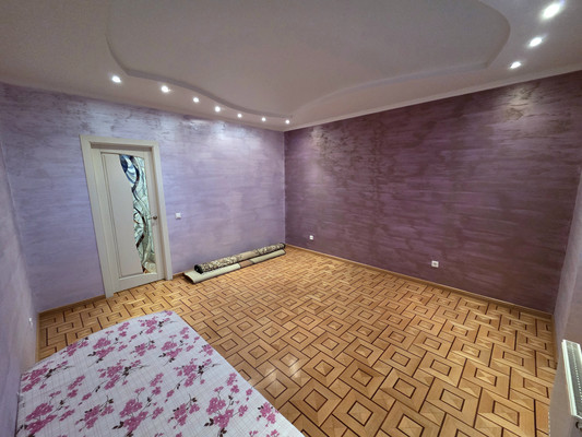Продам трехкомнатную (3-комн.) квартиру, им. Достоевского ул, 84/1, Краснодар г