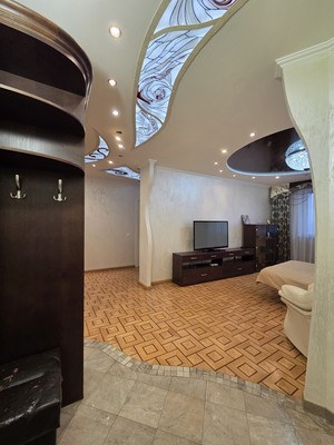 Продам трехкомнатную (3-комн.) квартиру, им. Достоевского ул, 84/1, Краснодар г