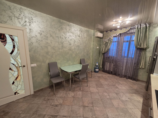 Продам трехкомнатную (3-комн.) квартиру, им. Достоевского ул, 84/1, Краснодар г