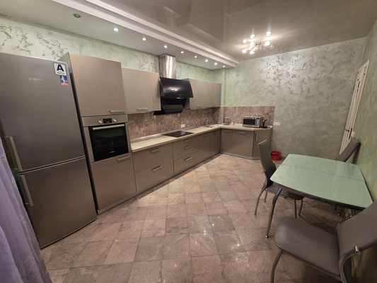 Продам трехкомнатную (3-комн.) квартиру, им. Достоевского ул, 84/1, Краснодар г
