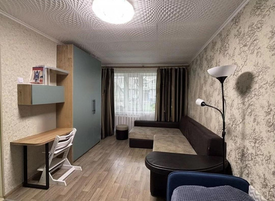 Продам однокомнатную (1-комн.) квартиру, Киевская ул, 128, Симферополь г