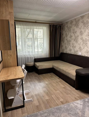 Продам однокомнатную (1-комн.) квартиру, Киевская ул, 128, Симферополь г