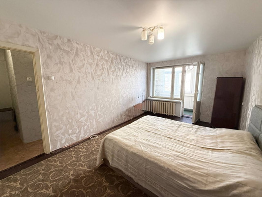 Продам однокомнатную (1-комн.) квартиру, Ростовская ул, 21, Симферополь г