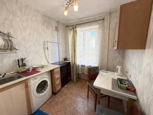 Продам однокомнатную (1-комн.) квартиру, Ростовская ул, 21, Симферополь г