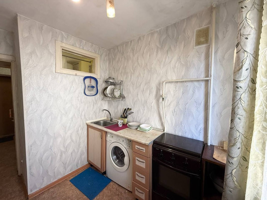 Продам однокомнатную (1-комн.) квартиру, Ростовская ул, 21, Симферополь г