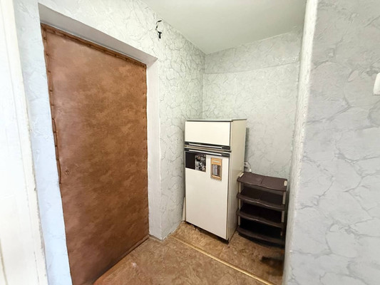 Продам однокомнатную (1-комн.) квартиру, Ростовская ул, 21, Симферополь г