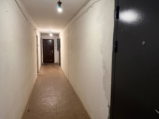 Продам однокомнатную (1-комн.) квартиру, Ростовская ул, 21, Симферополь г