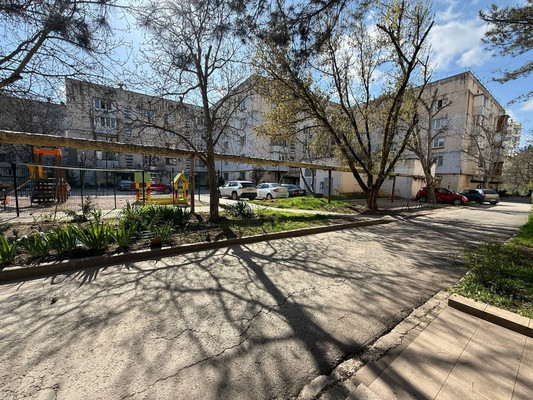 Продам однокомнатную (1-комн.) квартиру, Ростовская ул, 21, Симферополь г